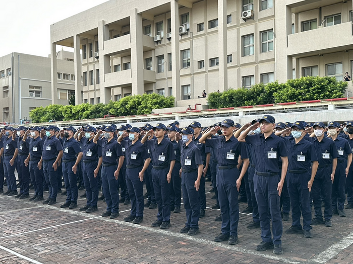 94期1隊敬禮