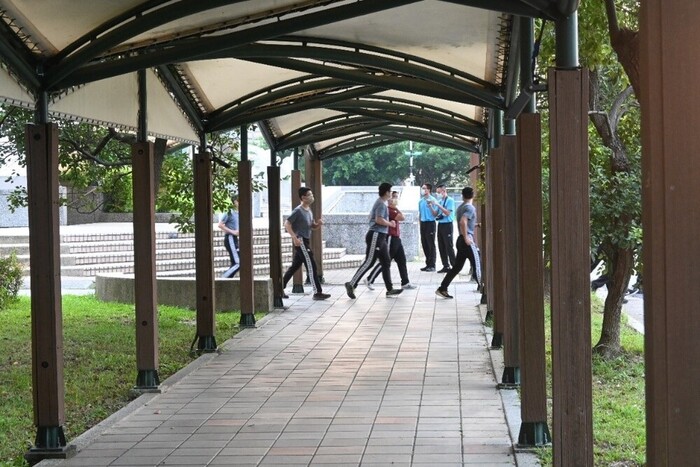 學生疏散情形