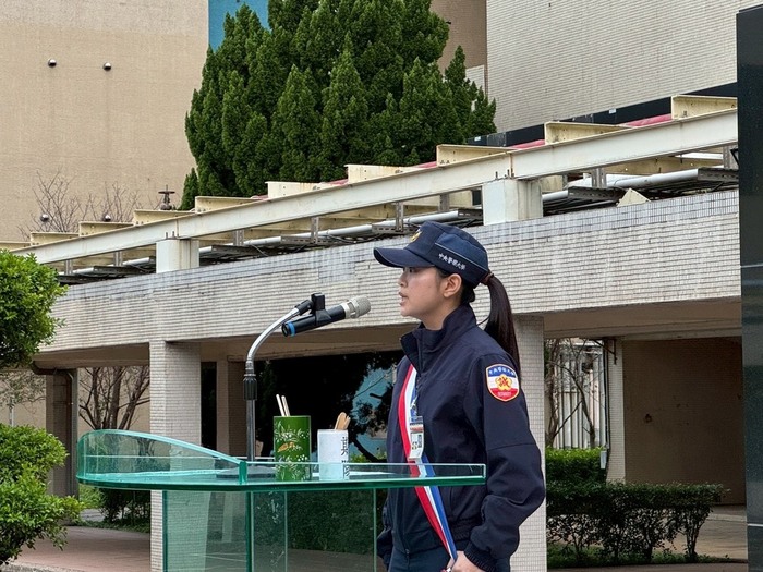 圖1:實習總隊長呂佳錚講話